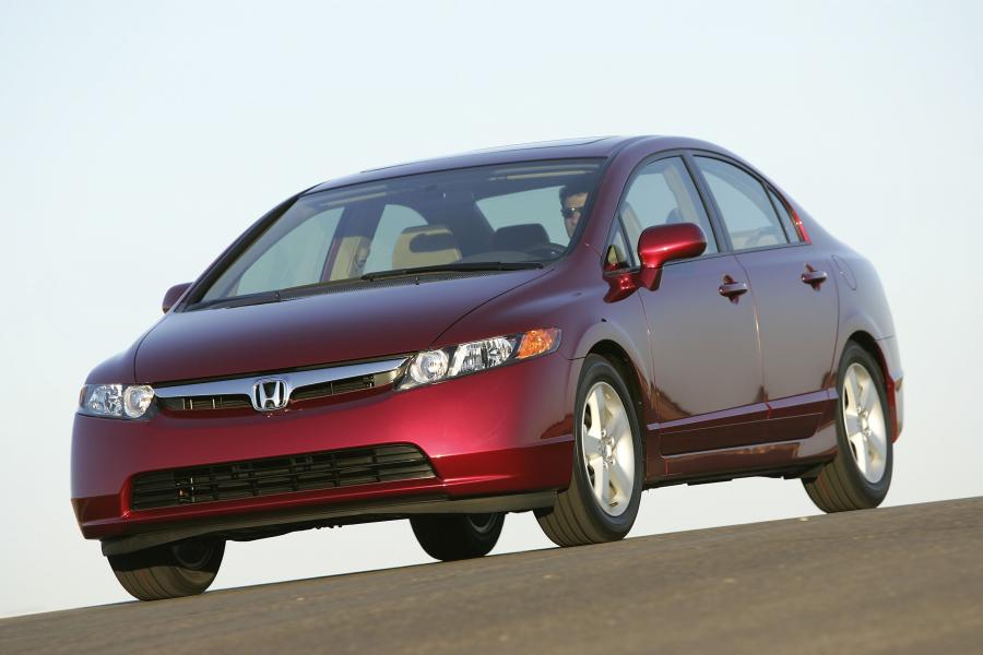  Honda Civic Sedan 2008 года  (фото 11 из 28)